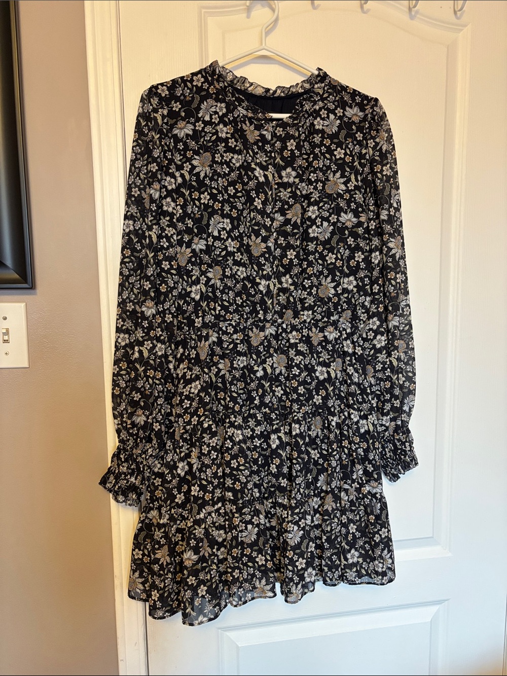 Forever New Black Floral Long-Sleeve Tiered Mini Dress